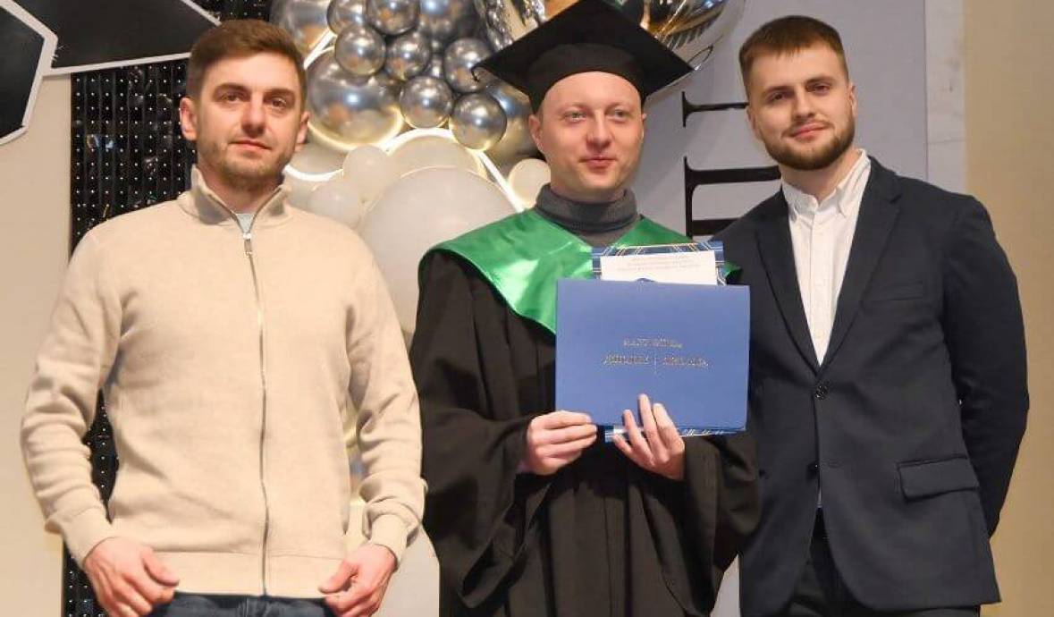 Урочистий випуск магістрів ДПУ: вітаємо нашого колегу Дмитра Бузинника!